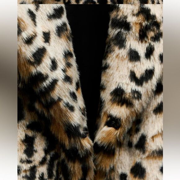 FAUX FUR ANIMAL PRINT COAT - Picture 8 of 16